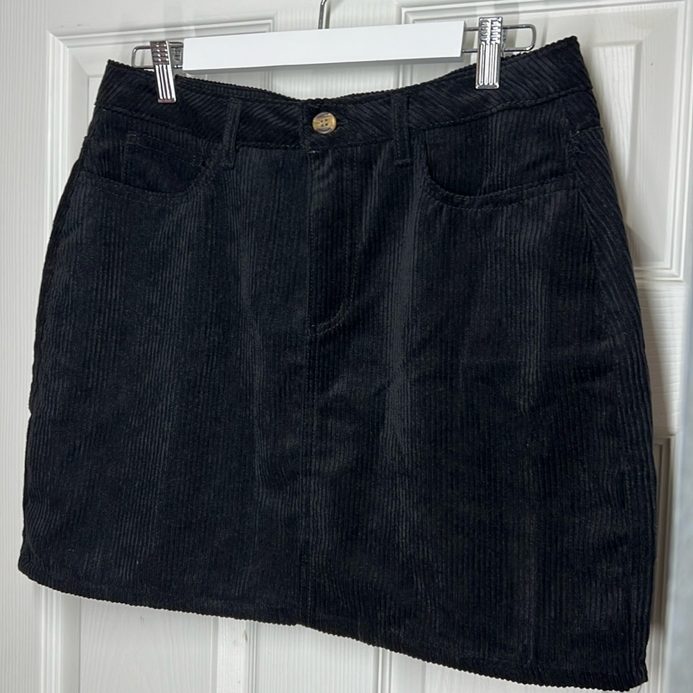 Corduroy Mini Skirt (Black) - Picture 3 of 3